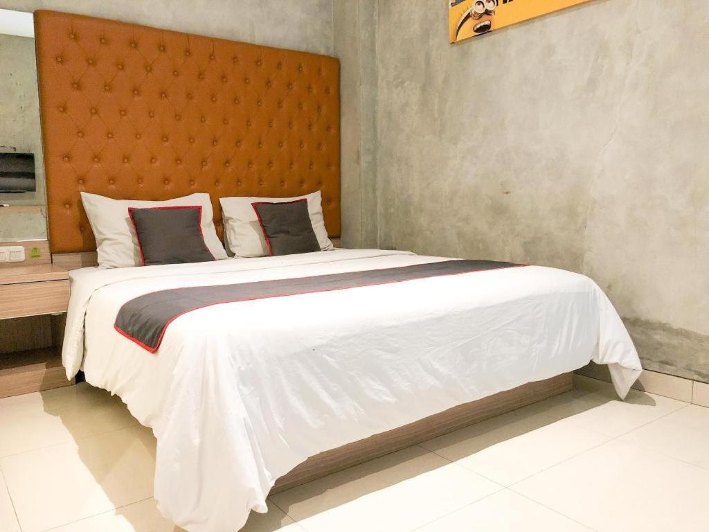 Collection O 31 The Batik Bed And Coffee Bandung Exterior foto