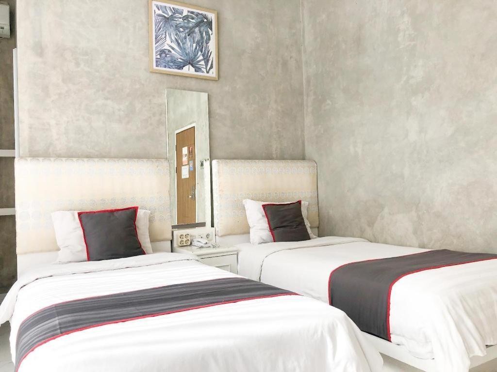 Collection O 31 The Batik Bed And Coffee Bandung Exterior foto