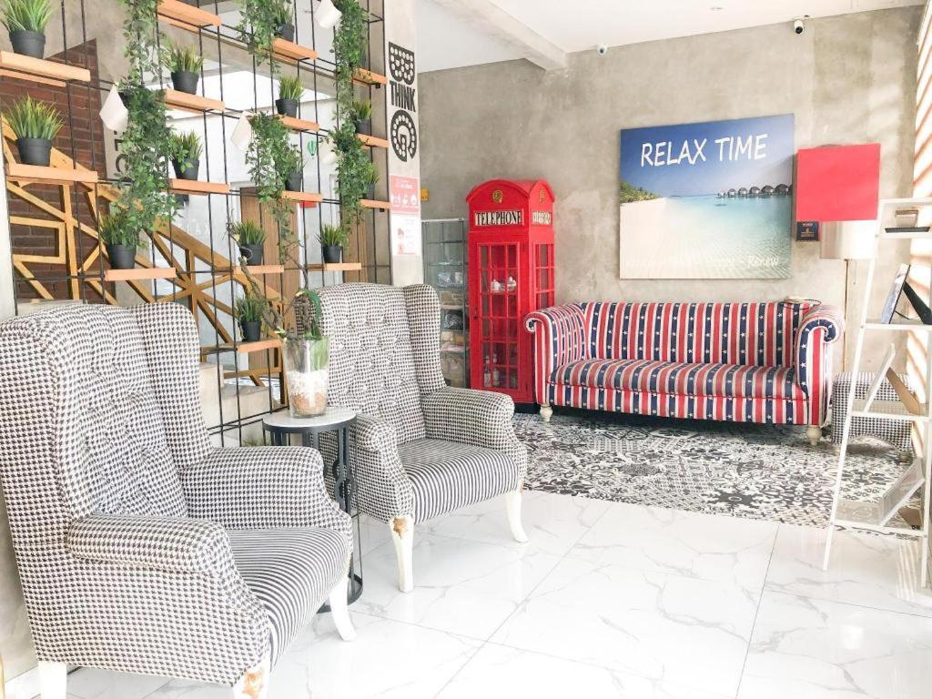 Collection O 31 The Batik Bed And Coffee Bandung Exterior foto